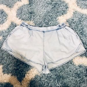 AEO Light Wash Denim Style Shorts